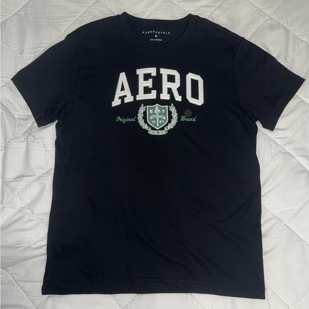 Aeropostale Men's Black and Green Logo T-Shirt